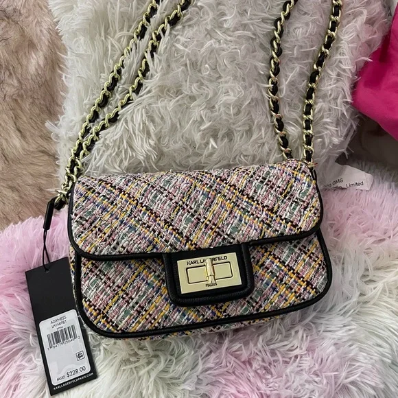 BNWT - Picture 1 of 4